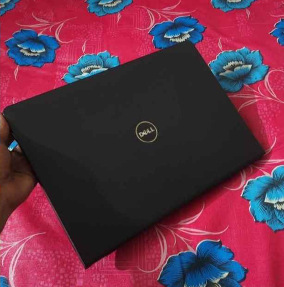 Dell Vostro Gaming 15,Core i3-7th Gen, 8gb ram 2400mhz DDR4, 500gb HDD, Intel hd