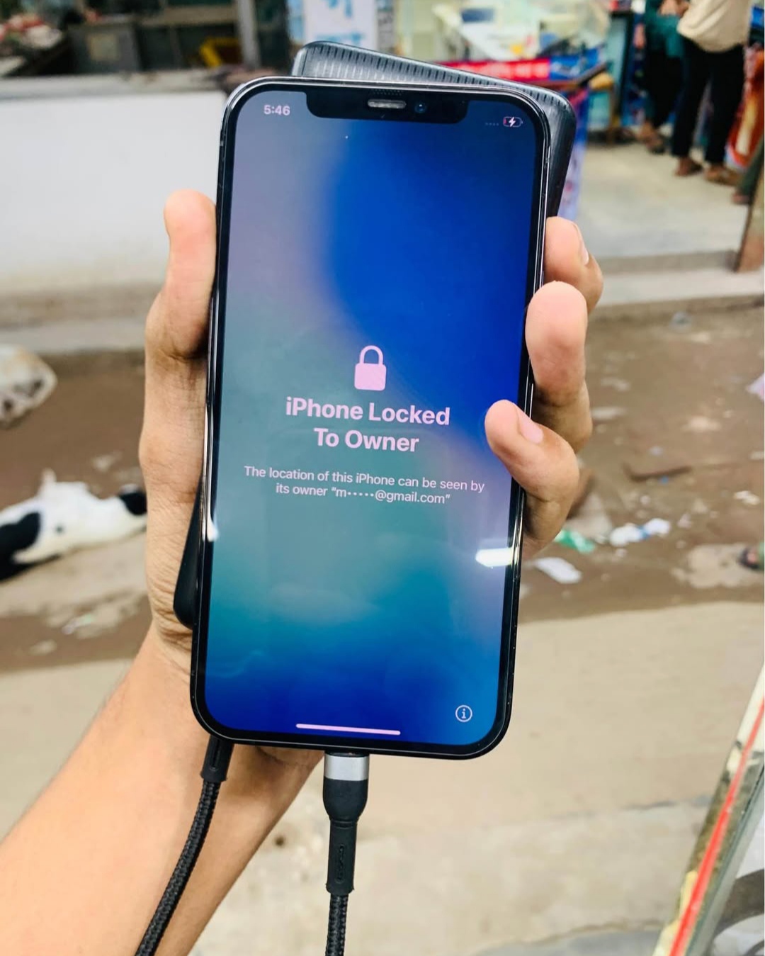 Iphone 12 pro 256 waterproof i cloud lok