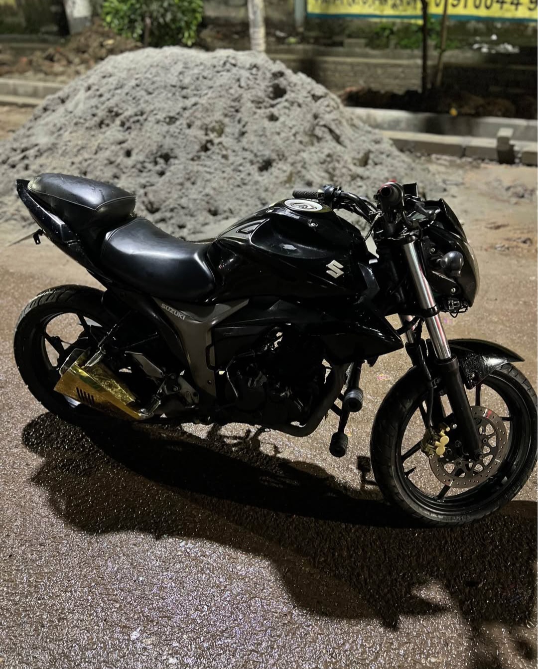 Suzuki Gixxer monton 16model