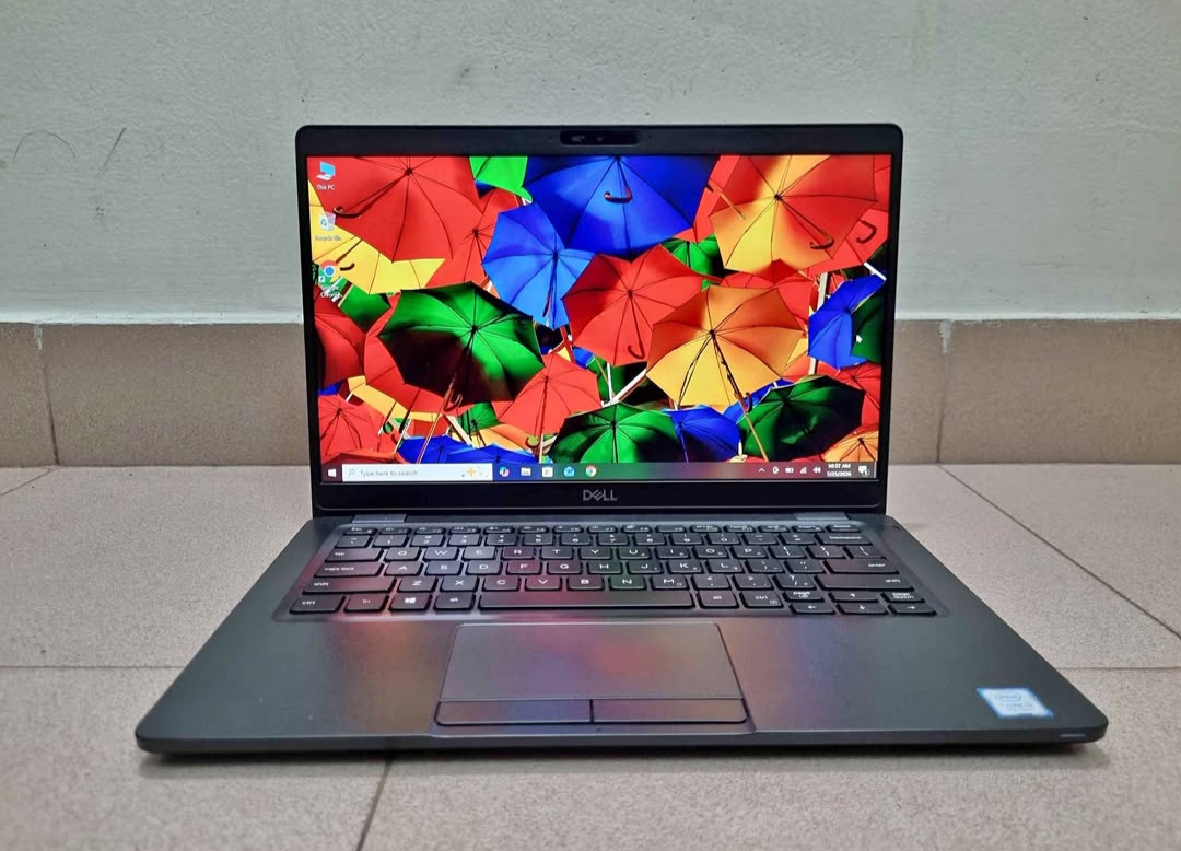 Dell Touch Screen 100% Fresh 8th Gen core i5 8GB Ram Gaming Laptop