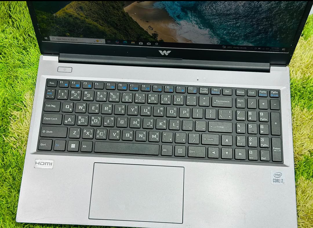 Core i7-10 Generation RAM 8GB SSD NVMe 128GB Display 15’6 FHD All ok 👍