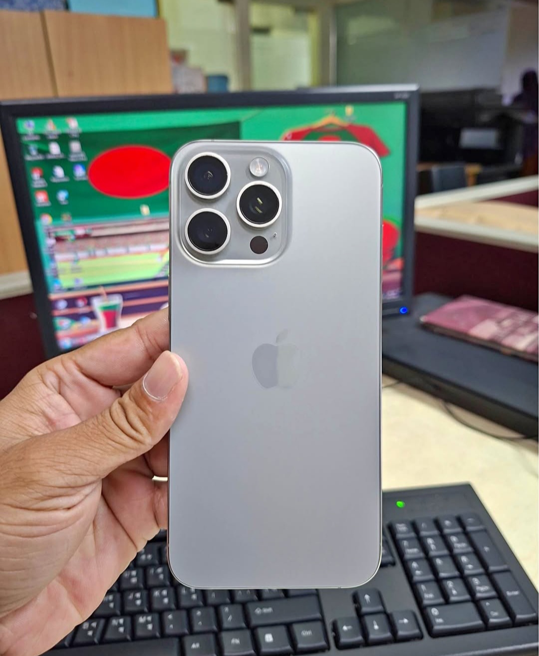 Iphone 15 pro max (256gb)