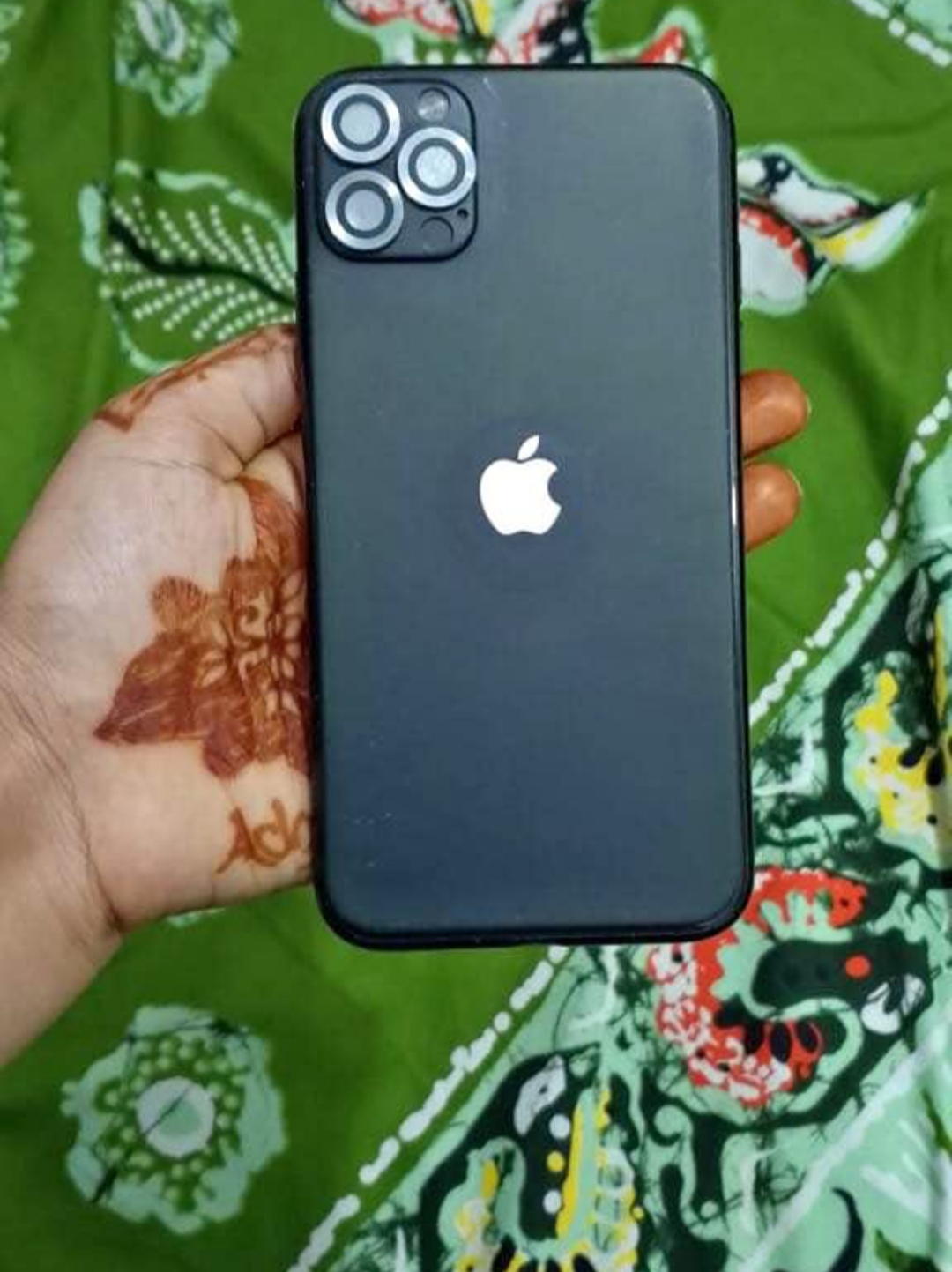i phone Xr 128 gb 11 pro convart