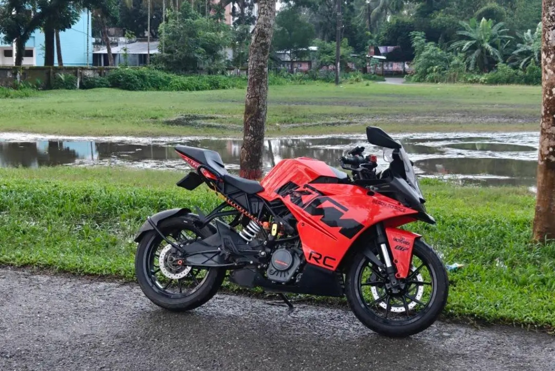 KTM RC 200 BS6 | Full Fresh Condition