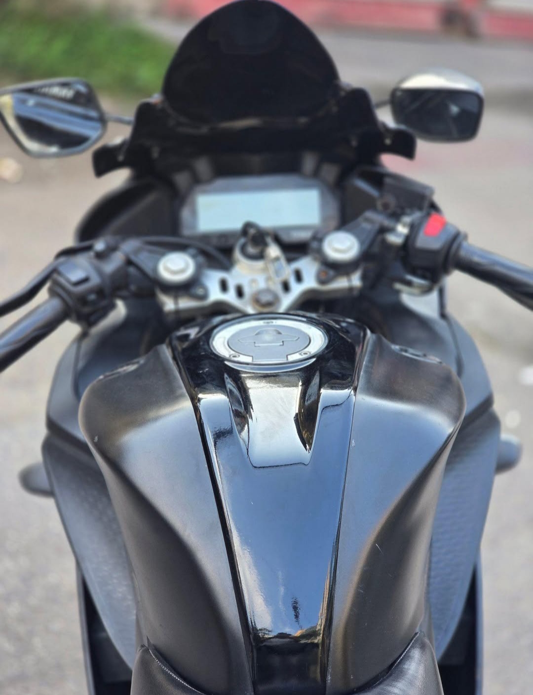 R15v3+indian+BS6+2021