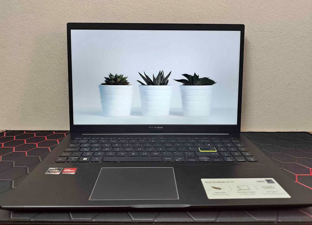 ASUS VivoBook 15 M513UA