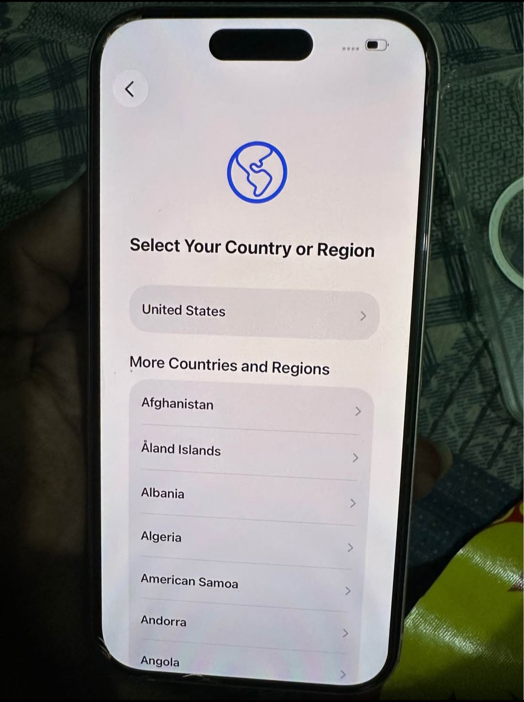 Iphone 15 pink culor iCloud phone