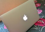 Macbook pro corei5 8Gb ram 512gb room 4 hours battery backup