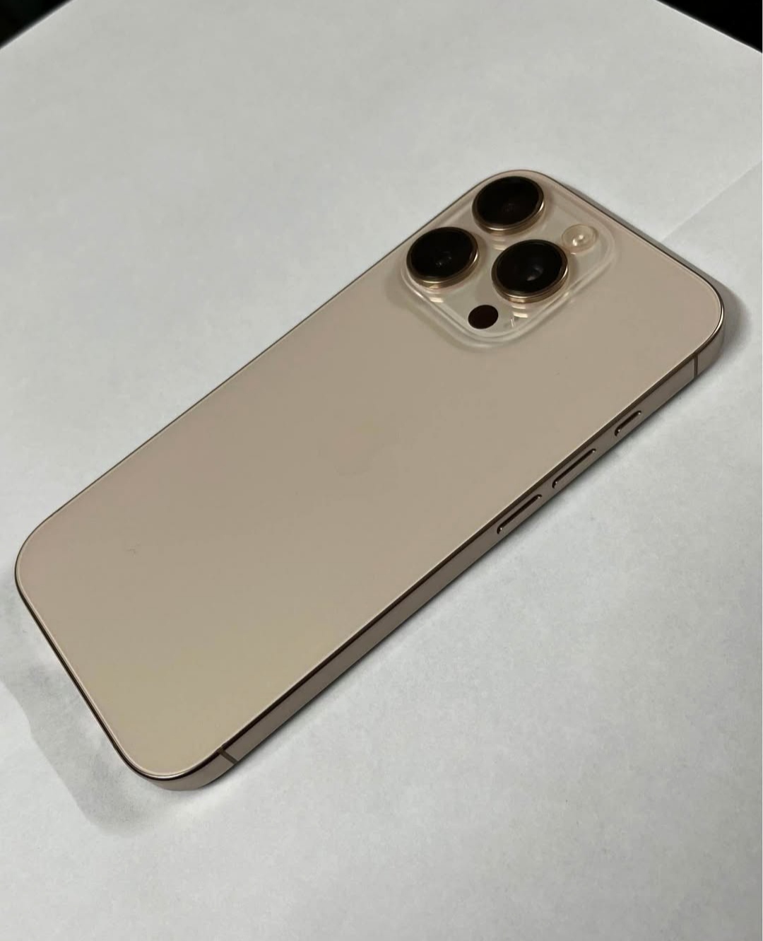 iPhone 16 pro 256 gb US Variant