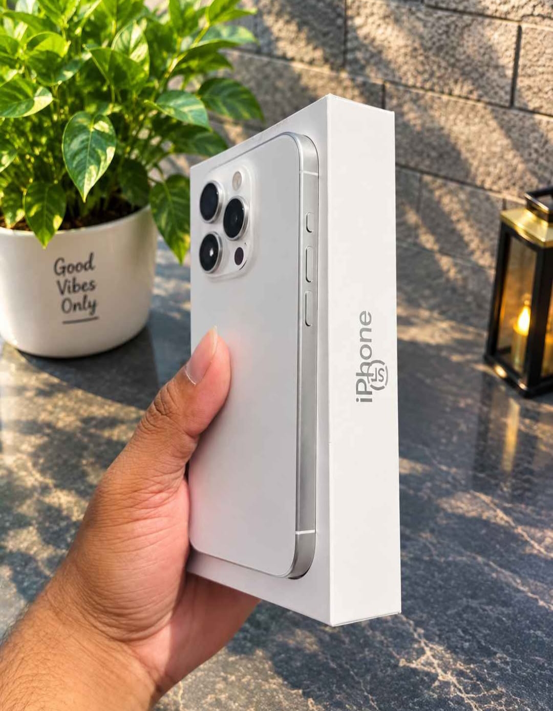 15 Pro / White Titanium❤️‍🔥