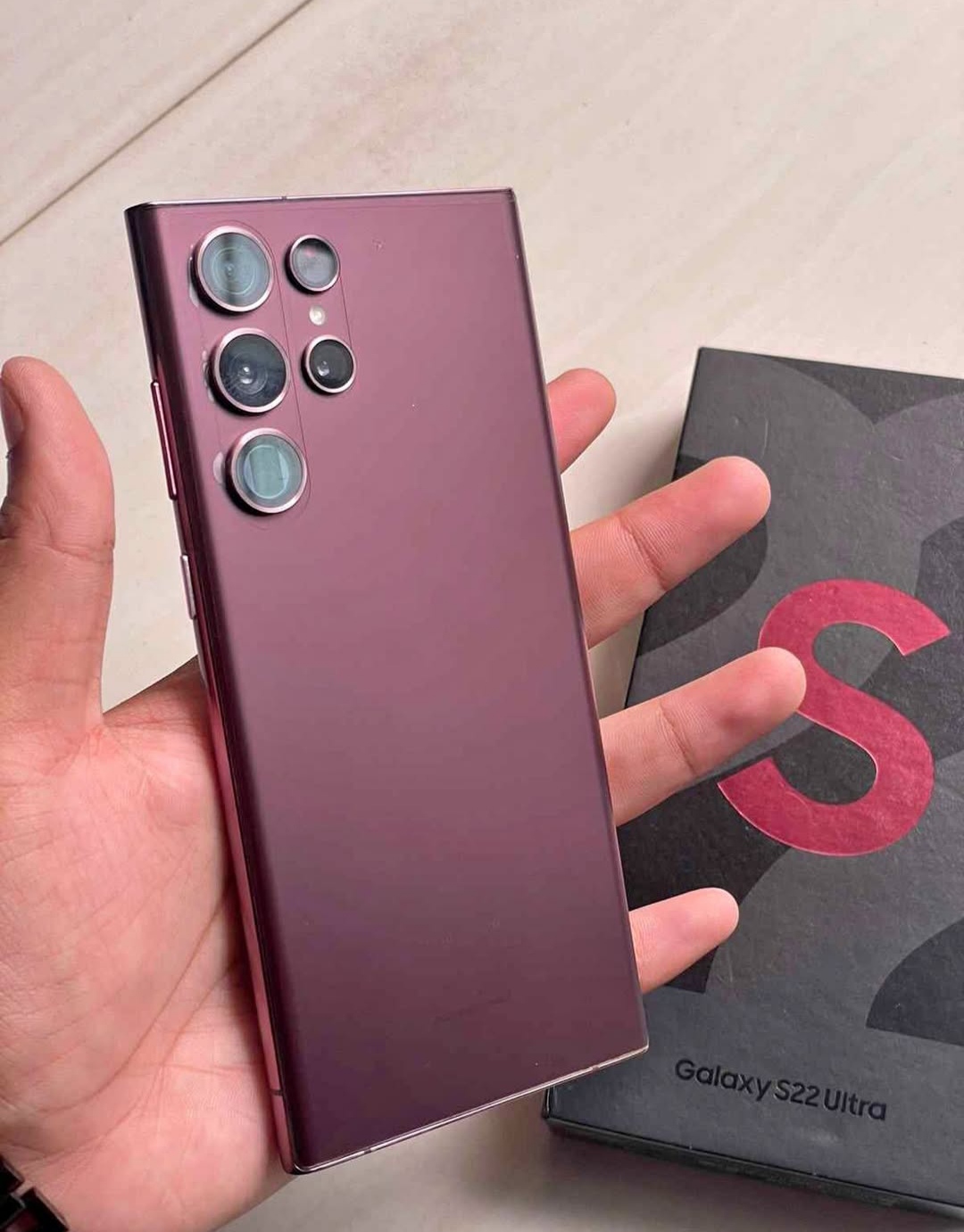 Samsung S22 Ultra (12/256)