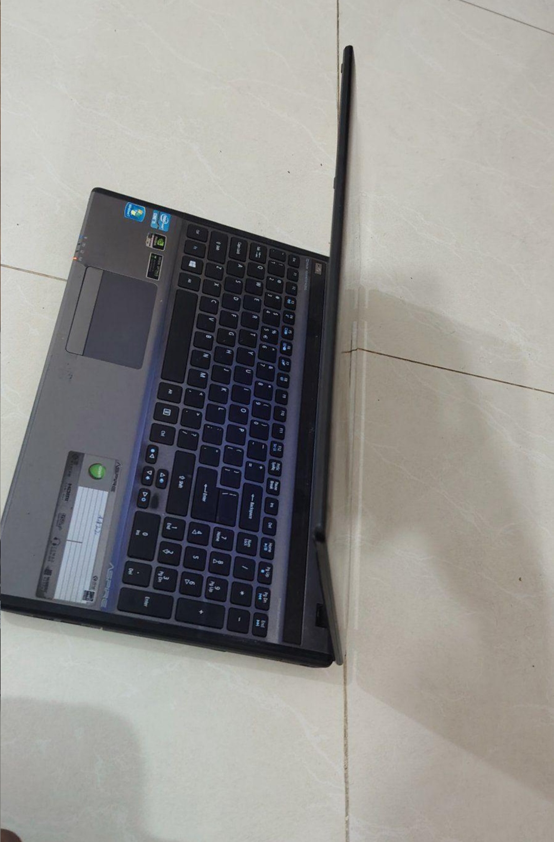 Core i5 3th gen ram 4gb hdd 500gb sathe orginal cahrger display 15″ keyboard problems