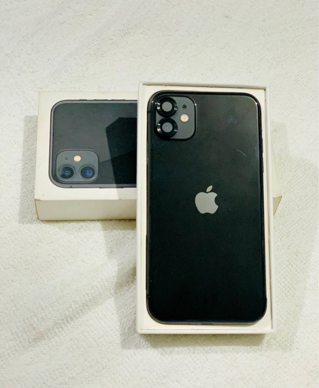 I phone 11- 128gb