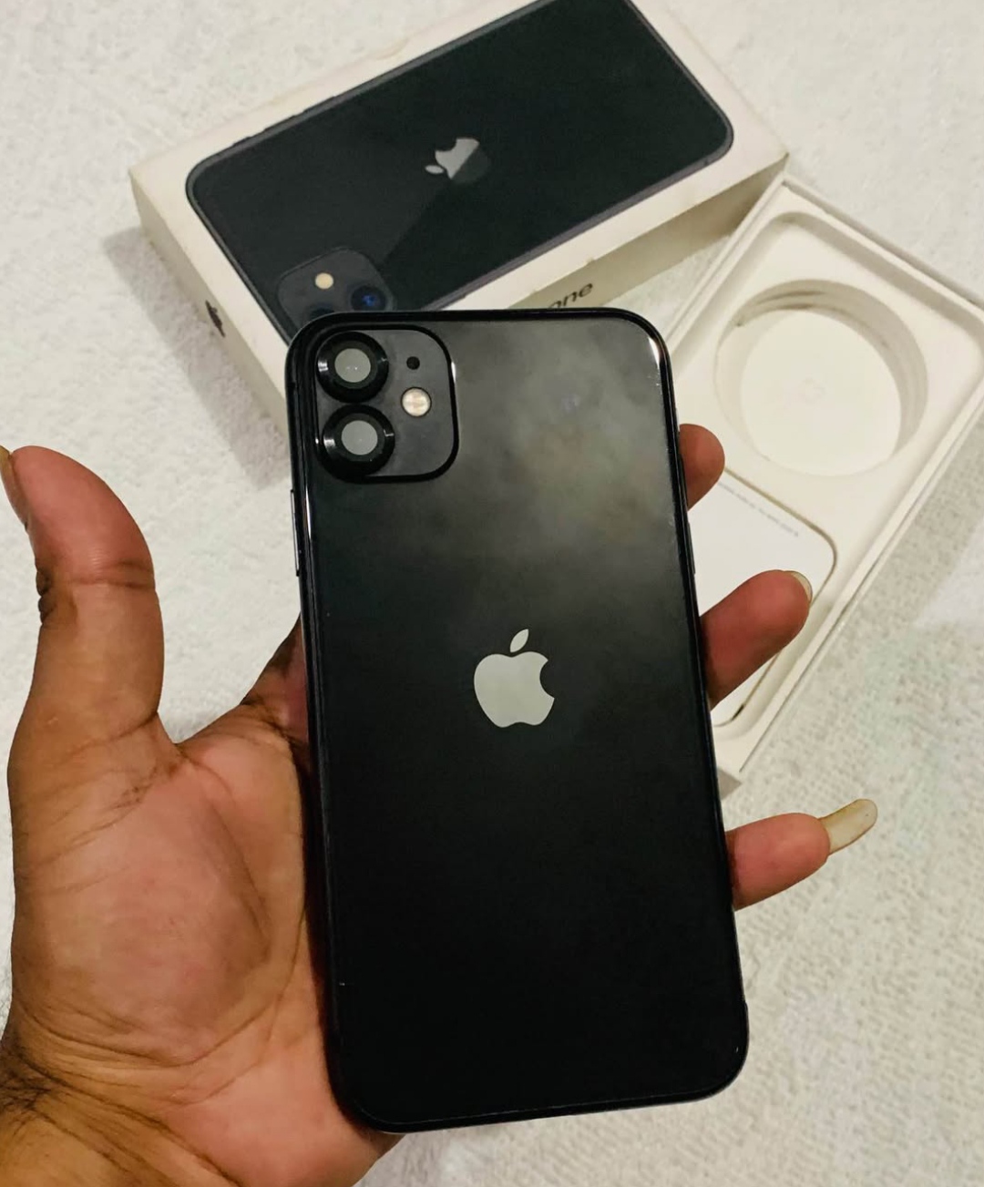 I phone 11- 128gb