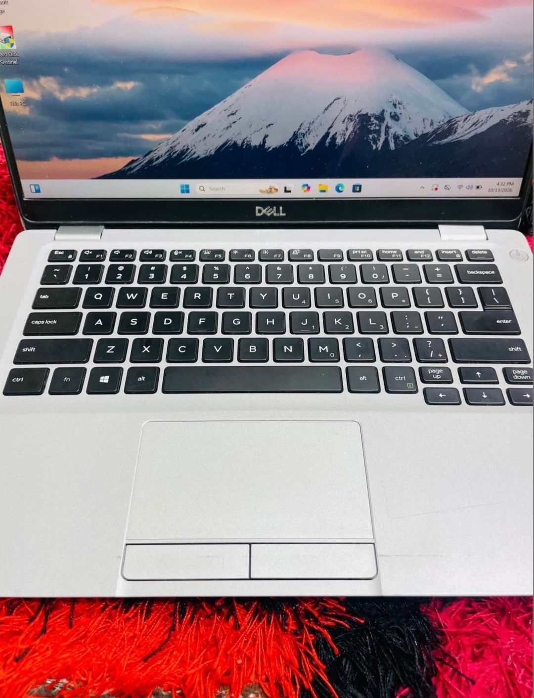 intel core i5 10gen 8GB ram 256GB ssd