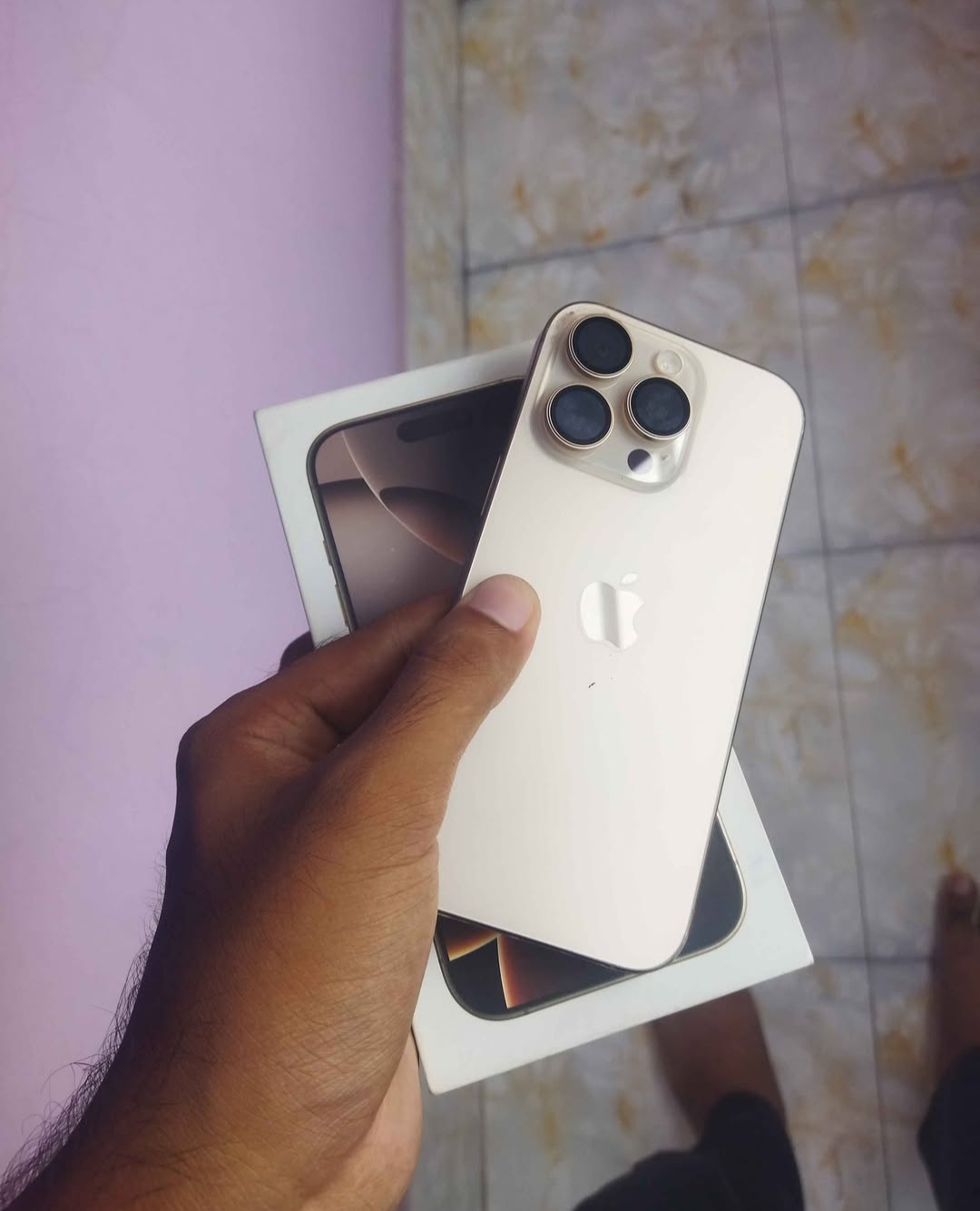 iPhone 16 pro Australia varrait global…