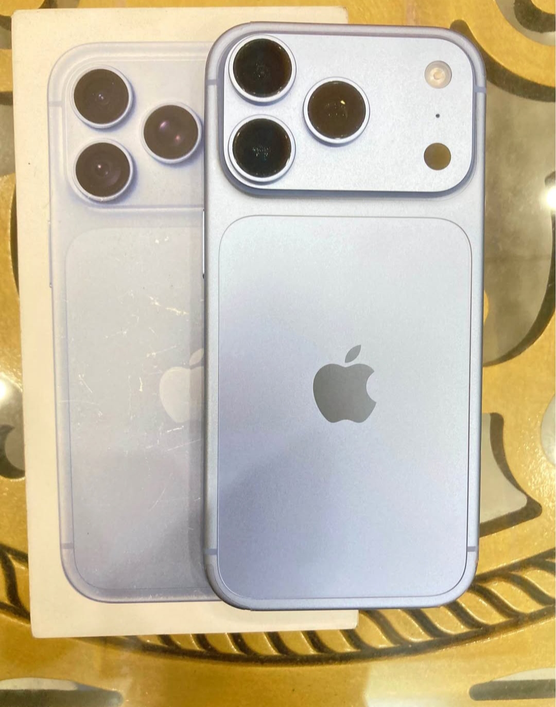 iPhone 18 pro 256 gb Glacier USA