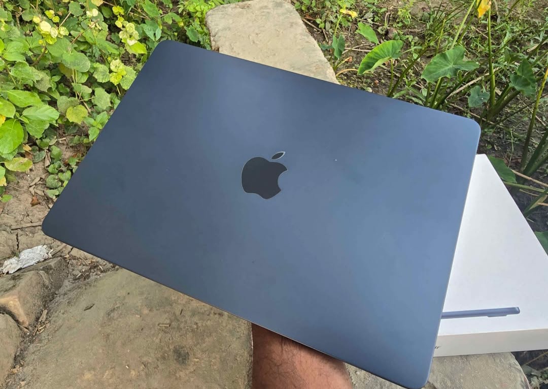 MacBook Air M2 16/256