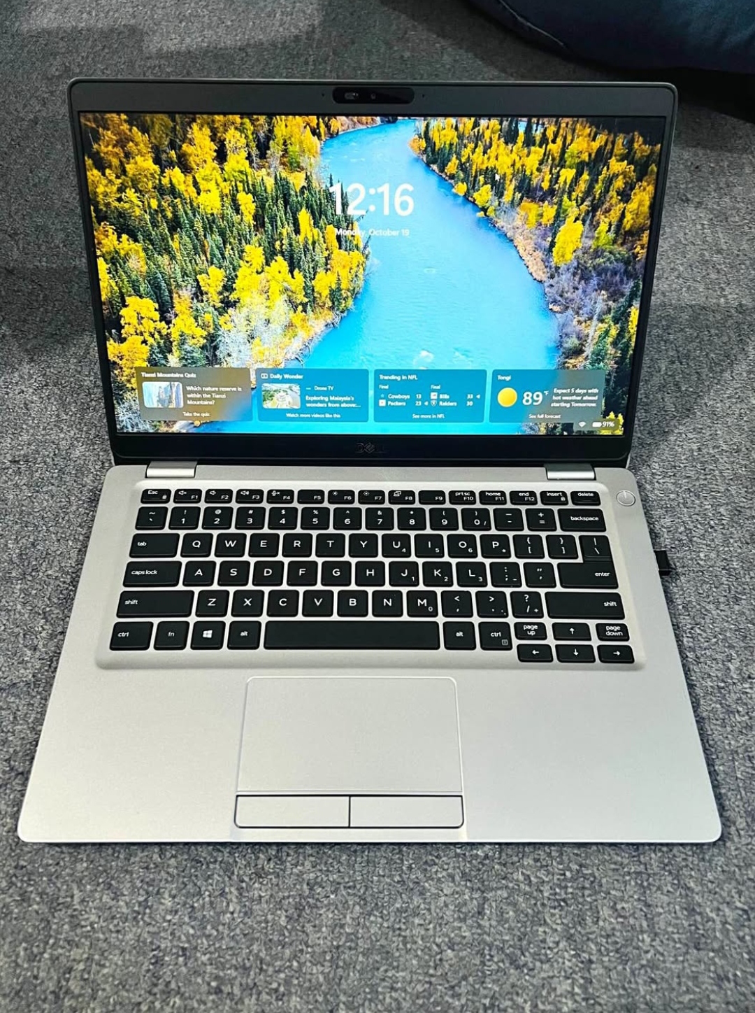 Dell i3-10th Gen (8gb/256gb)