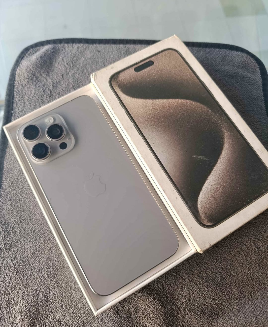 Iphon15promax bacshel cheng