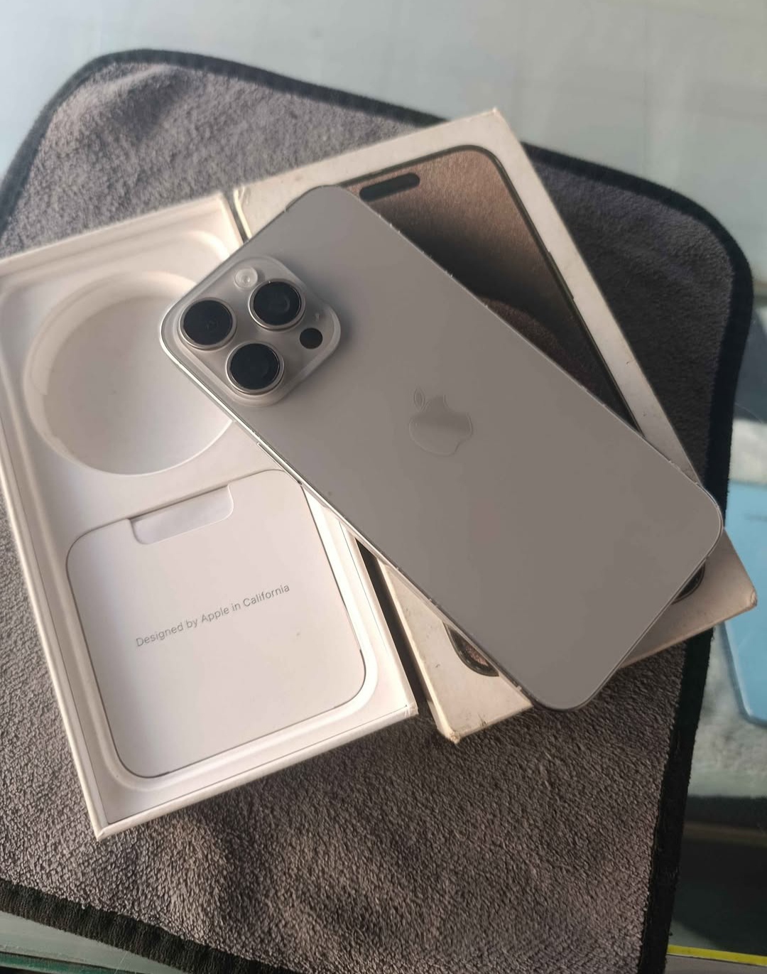 Iphon15promax bacshel cheng