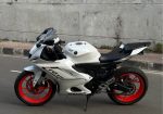Yamaha R15 v4 intensity white 2026