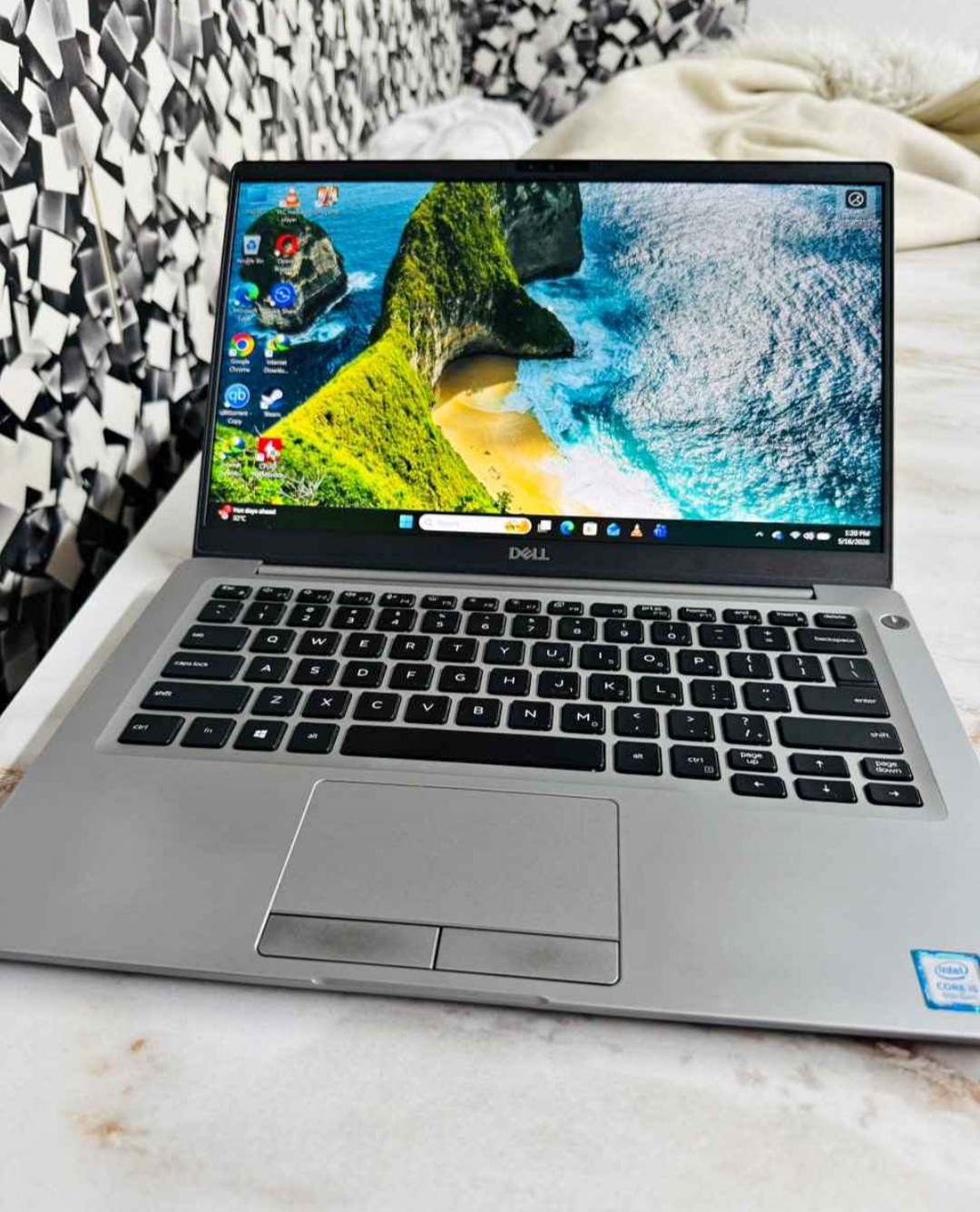 Dell Latitude 7400 i5 8th gen. Please knock me if you are near Sanirakhra, Dhaka.