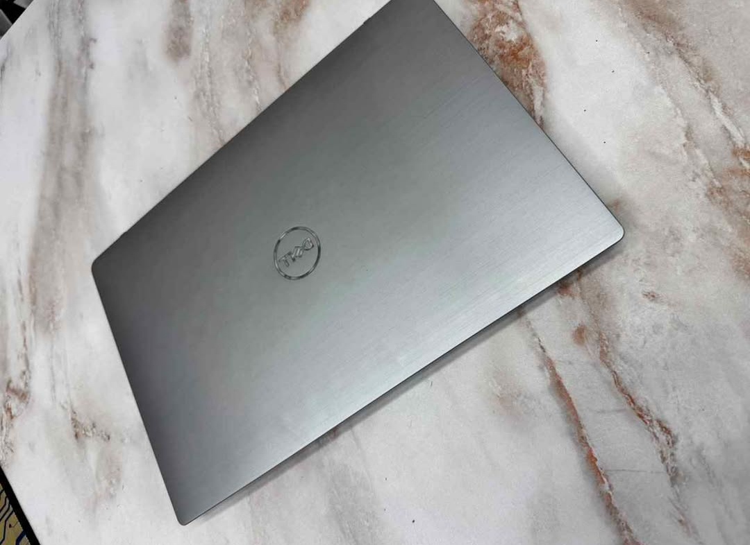Dell Latitude 7400 i5 8th gen. Please knock me if you are near Sanirakhra, Dhaka.