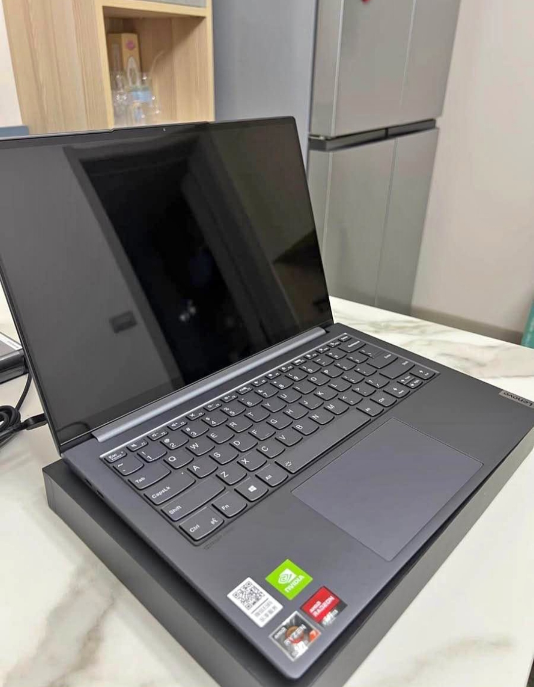 Lenovo Yoga 14 (slim 7 pro)