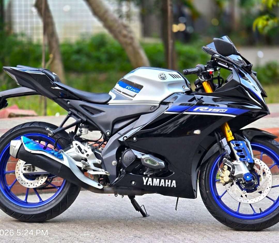 2025 YAMAHA R15M INDONESIAN CARBON 2025 MODEL (10 YEAR PAPER)