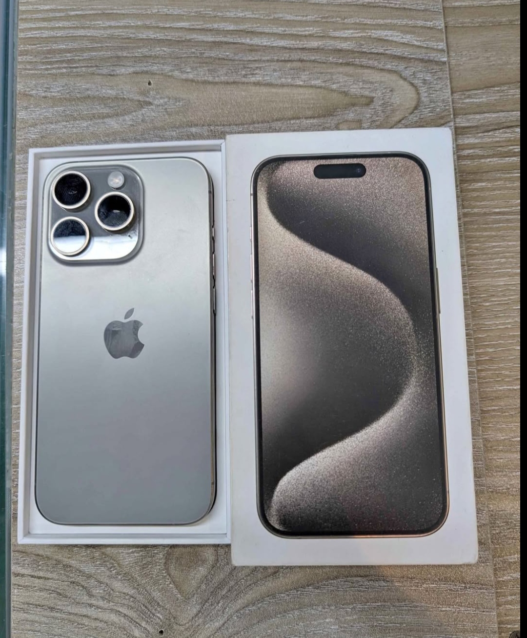Iphone 15 pro physical sim (512gb)