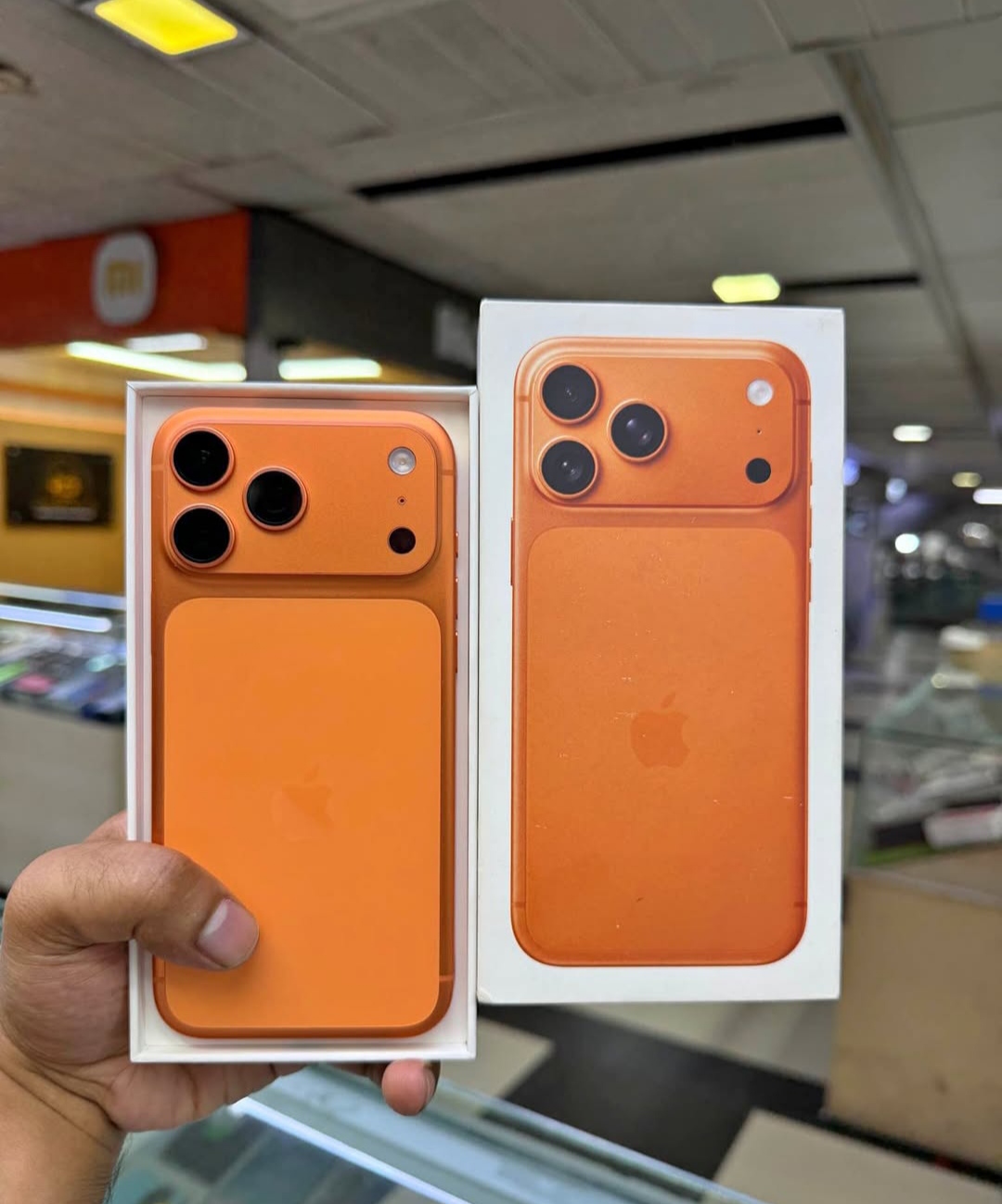 apple i phone 17 pro max full box