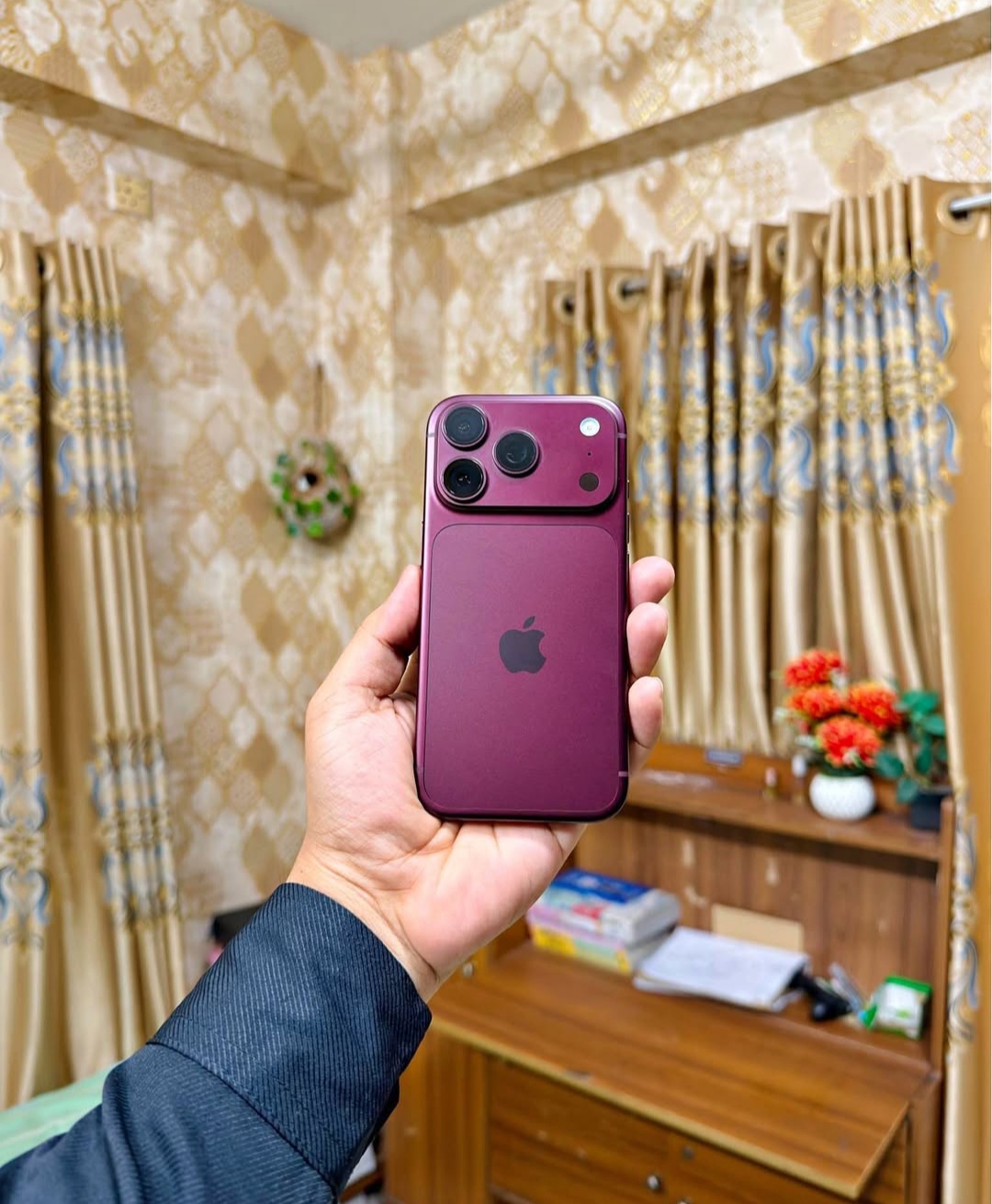 iPhone 18 pro , 256 Gb , just active 🇦🇺