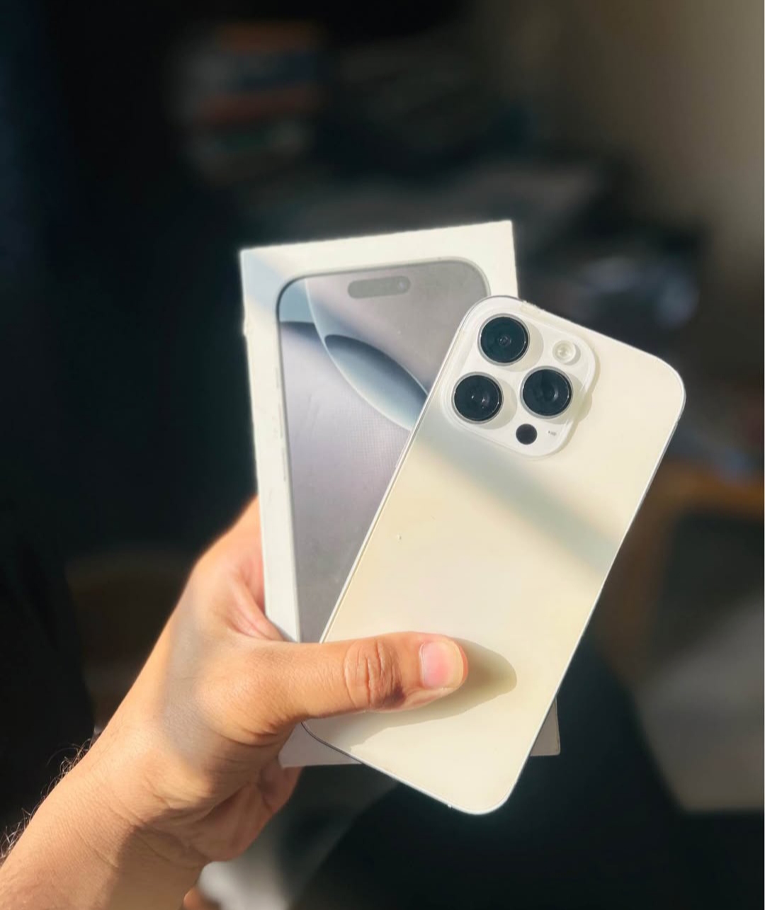iPhone 16 Pro (full box)