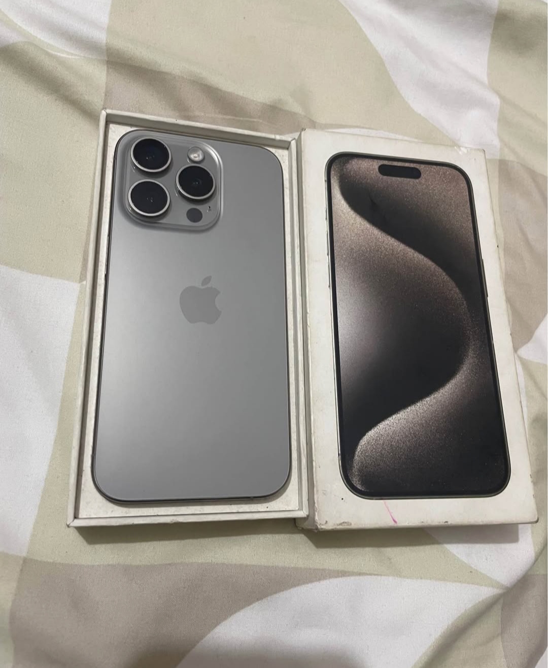 Iphone15 pro 256 GB