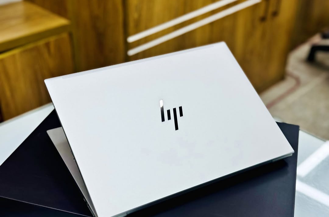 12th Gen HP EliteBook G9 C-i5 Touch SSD-256/16GB