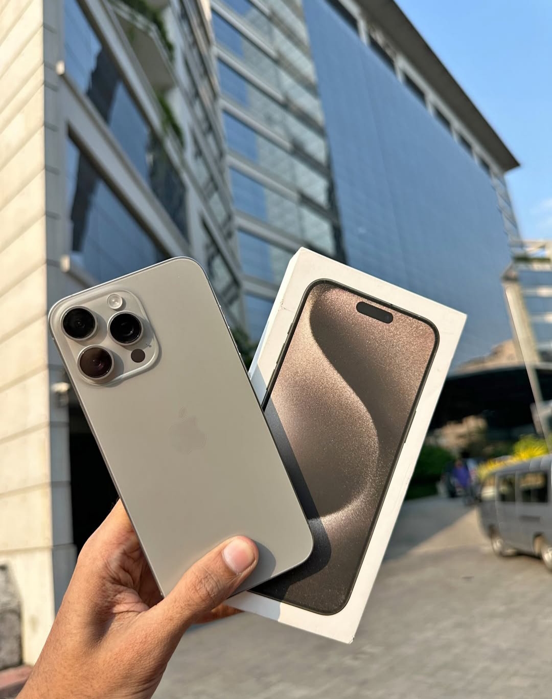 iphone 15 pro 256gb 95% full fresh
