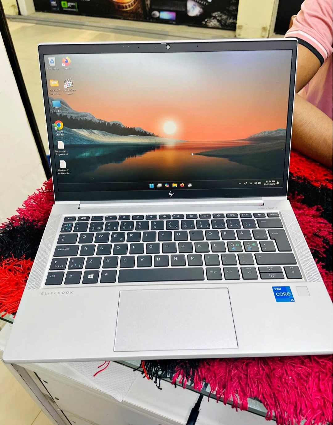 11th Gen Intel(R) Core(TM) i5-11gen 8GB ram 256GB ssd
