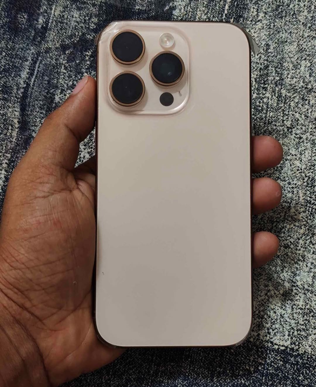 Iphone 16 pro (128gb)