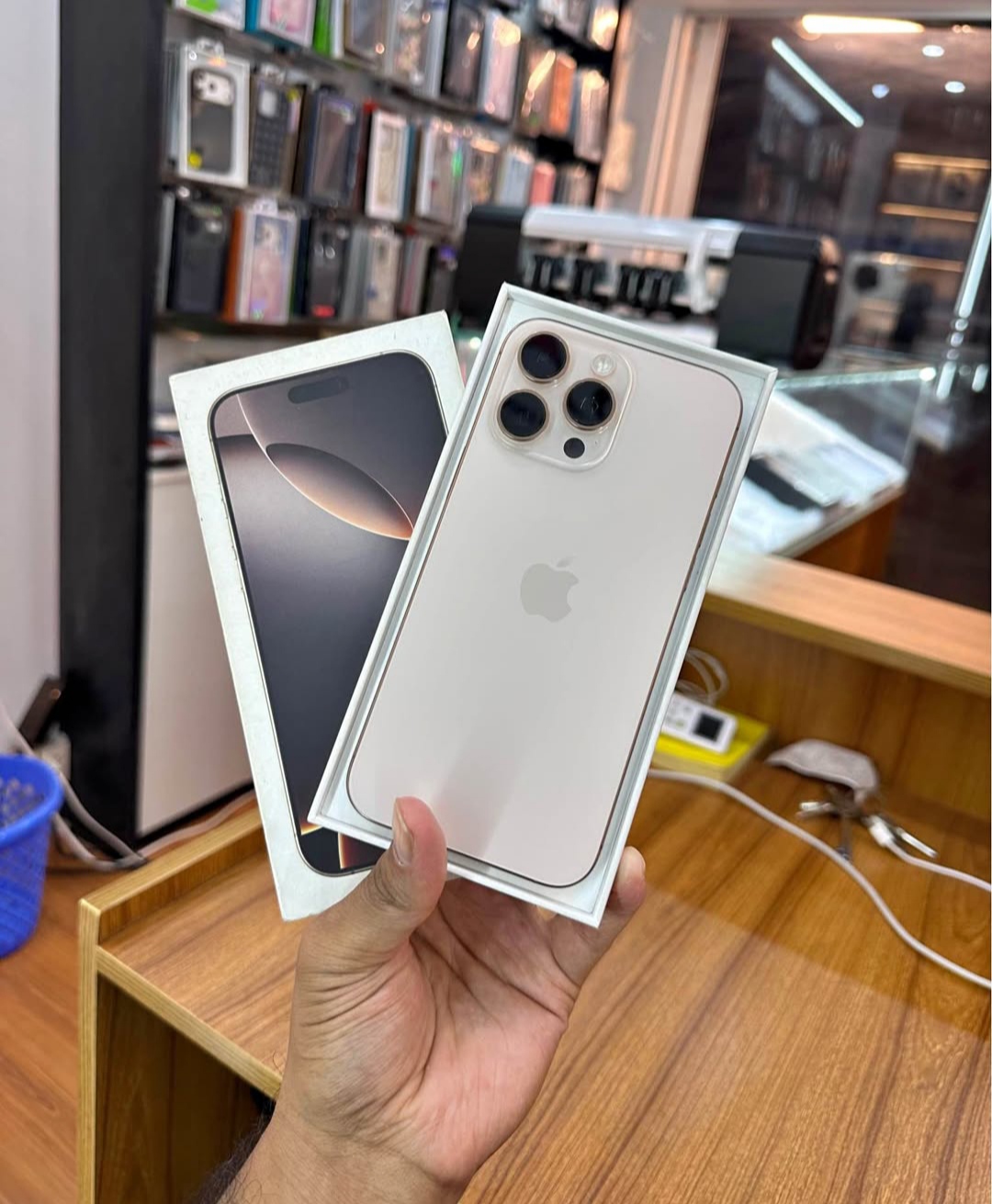 iPhone 16 Pro Max ,256gb