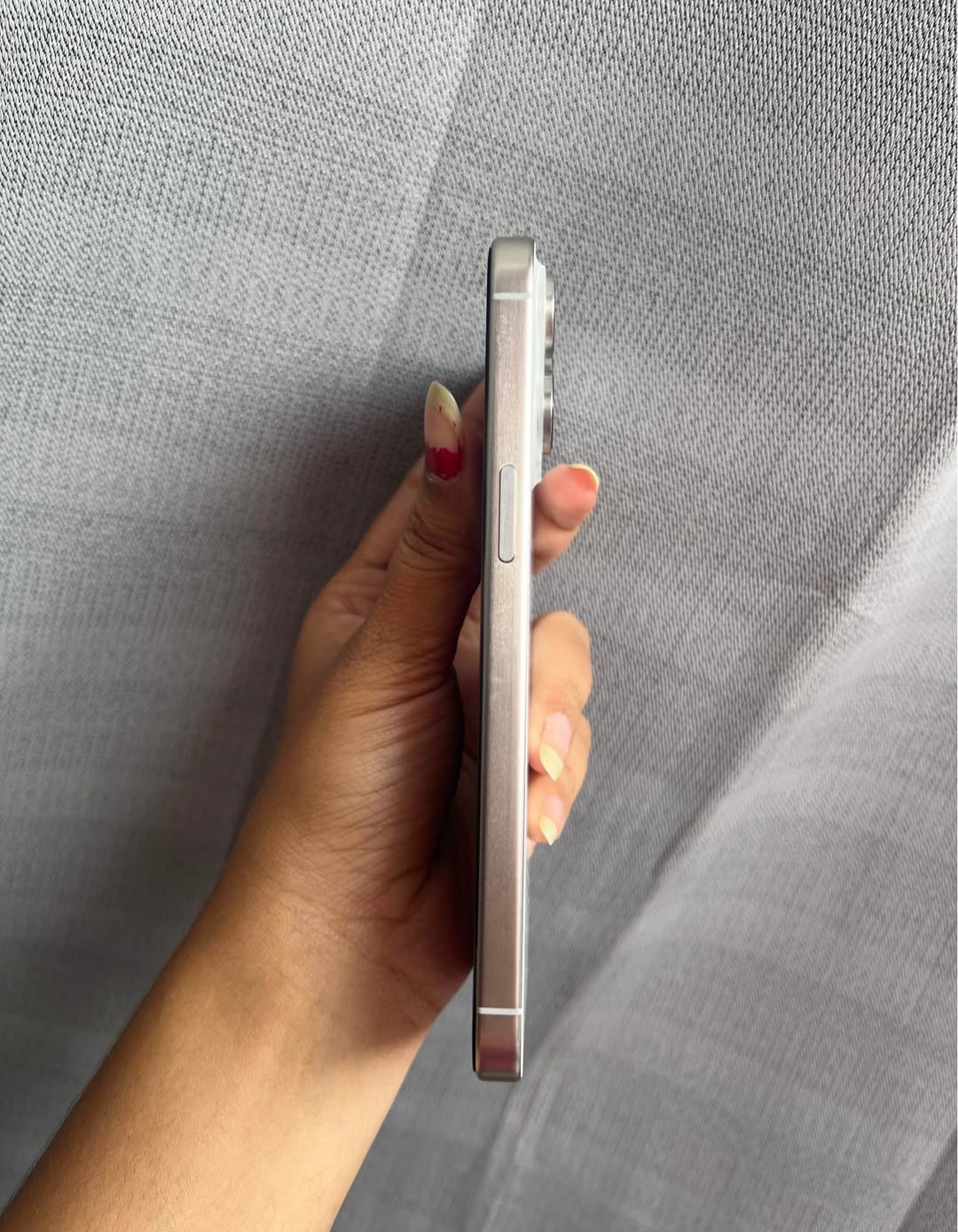 I phone 15 pro max 256gb