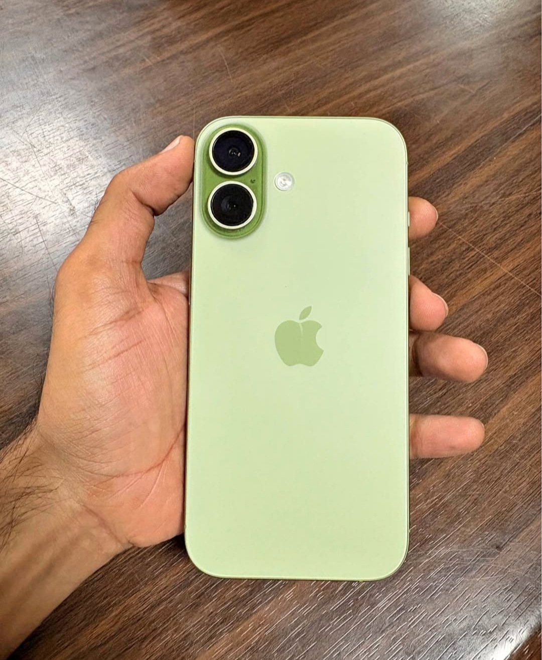 IPhone 17 (256GB) Sage Green