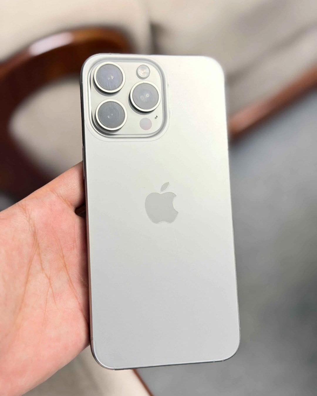 🔥 Model: iPhone 15 Pro Max Color: Natural Titanium Storage: 256 GB Battery: 91% With box All okay