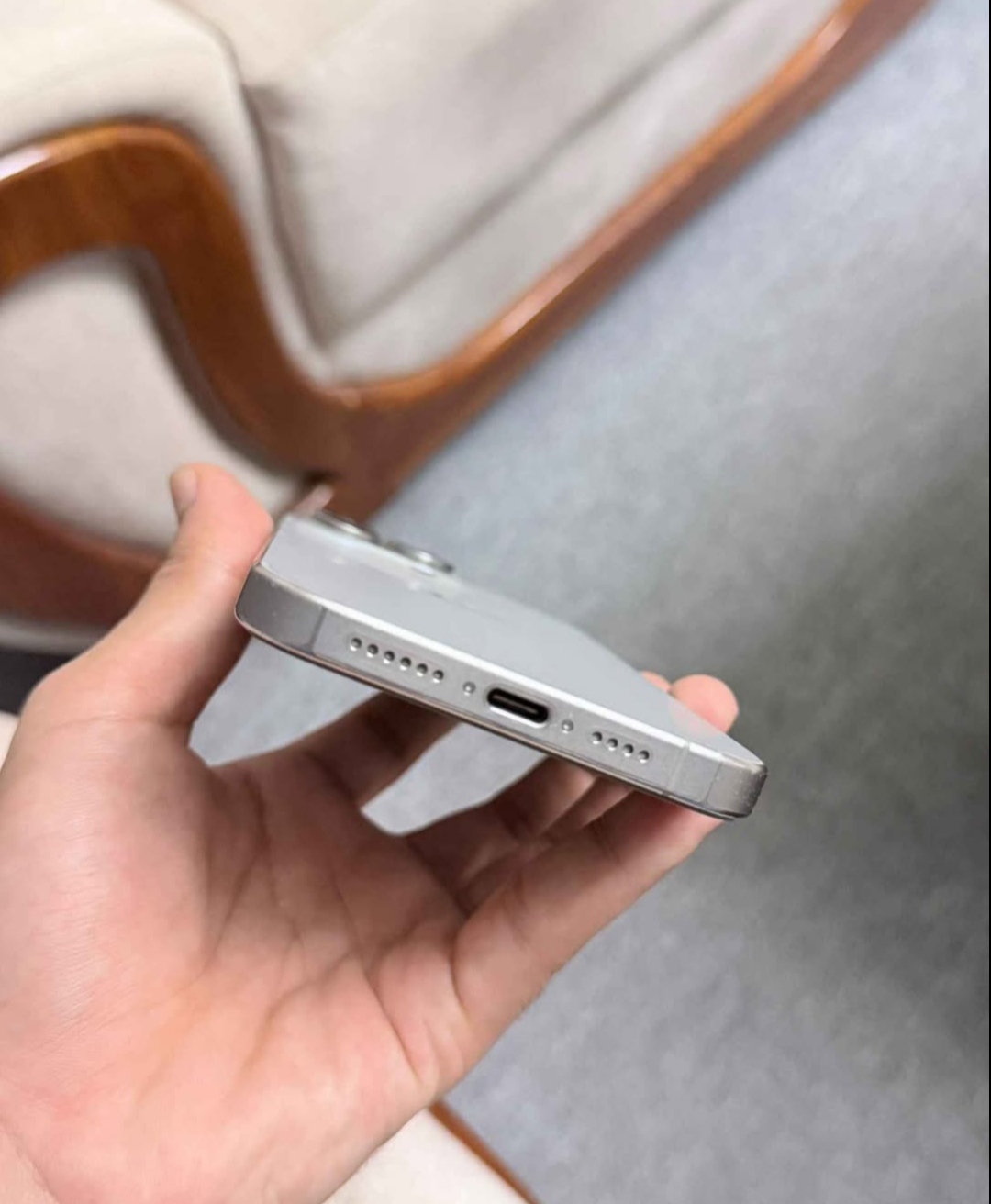 🔥 Model: iPhone 15 Pro Max Color: Natural Titanium Storage: 256 GB Battery: 91% With box All okay